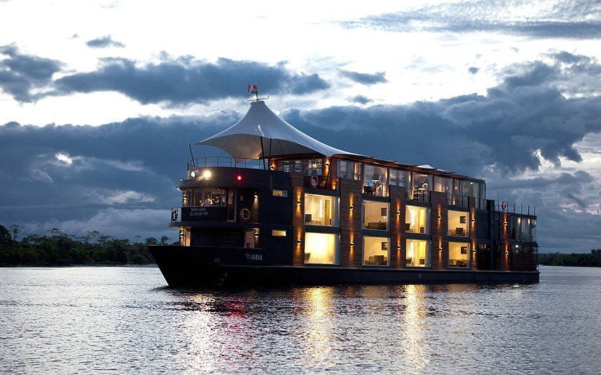 遗世而独立的浪漫漂浮酒店