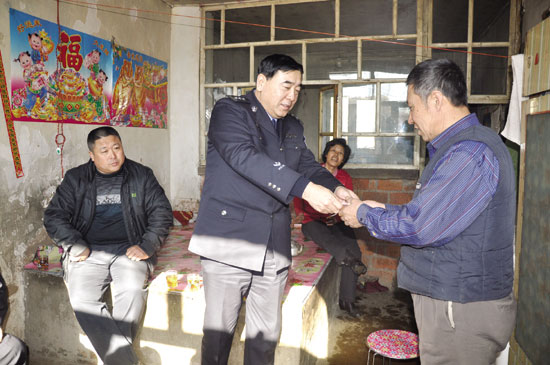 柔情通民心   &mdash;&mdash;&mdash;兴安盟突泉县公安局局长王玉杰