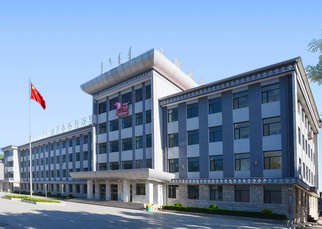 呼和浩特市土默特学校