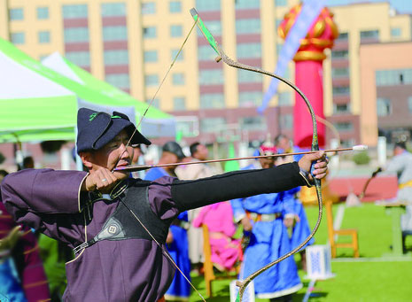 也松格蒙古传统弓射箭邀请赛