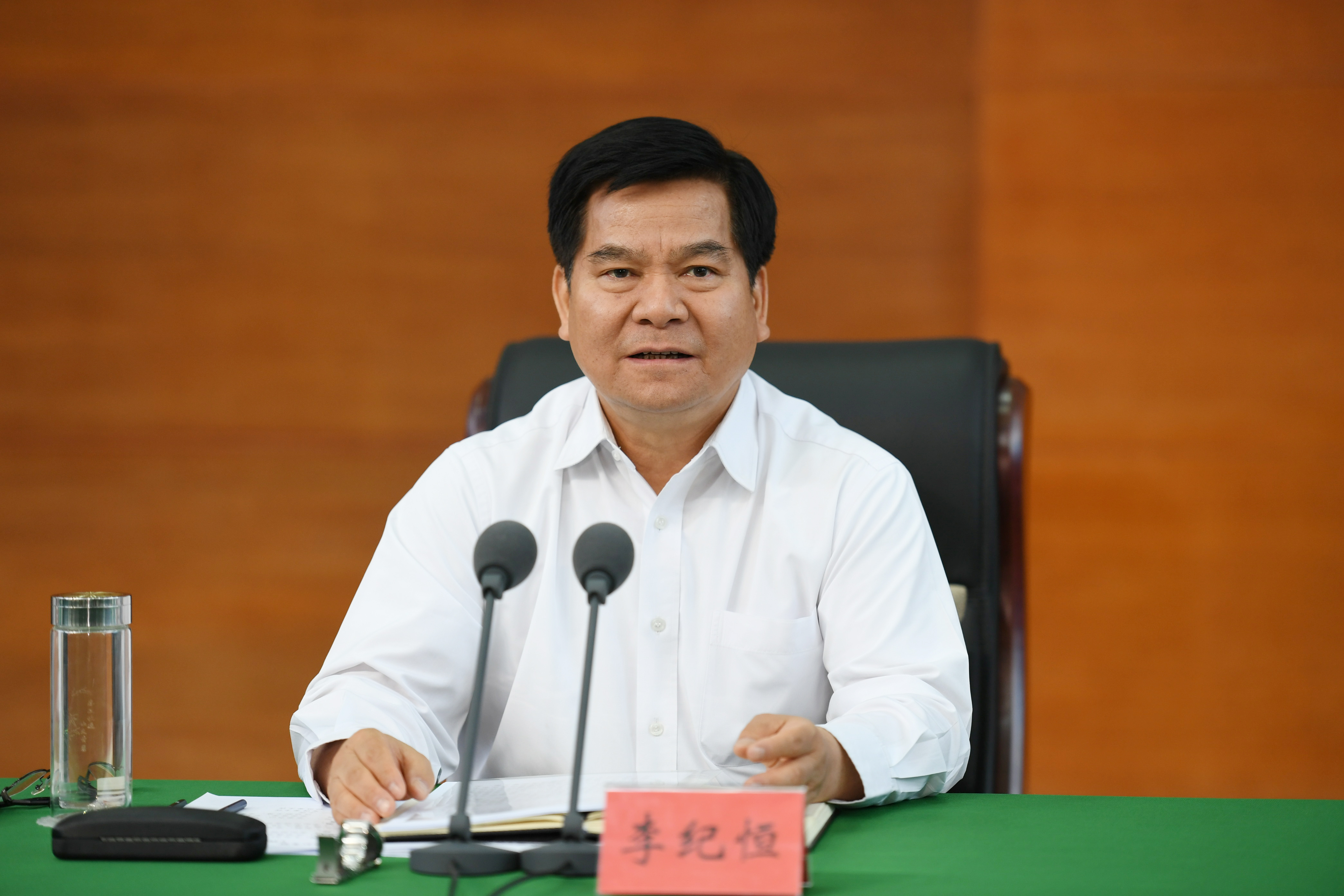 李纪恒:实施联防联治 打好蓝天保卫战 筑牢我国北方重要生态安全屏障