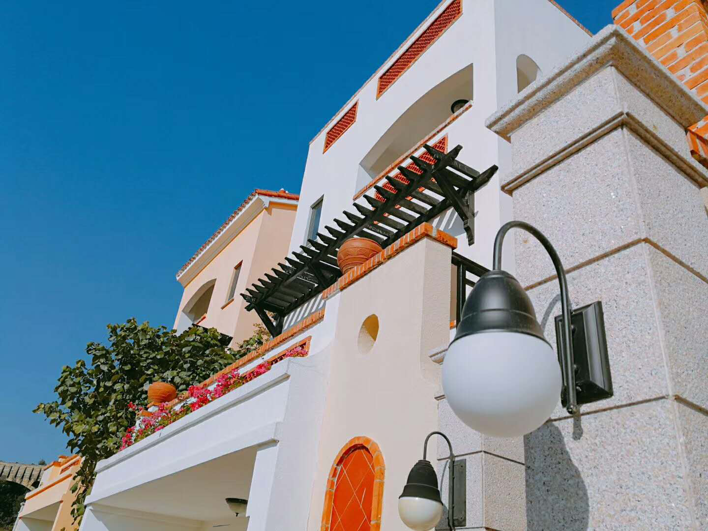 第六届全国重点网络媒体福建行走进金汤湾海水温泉