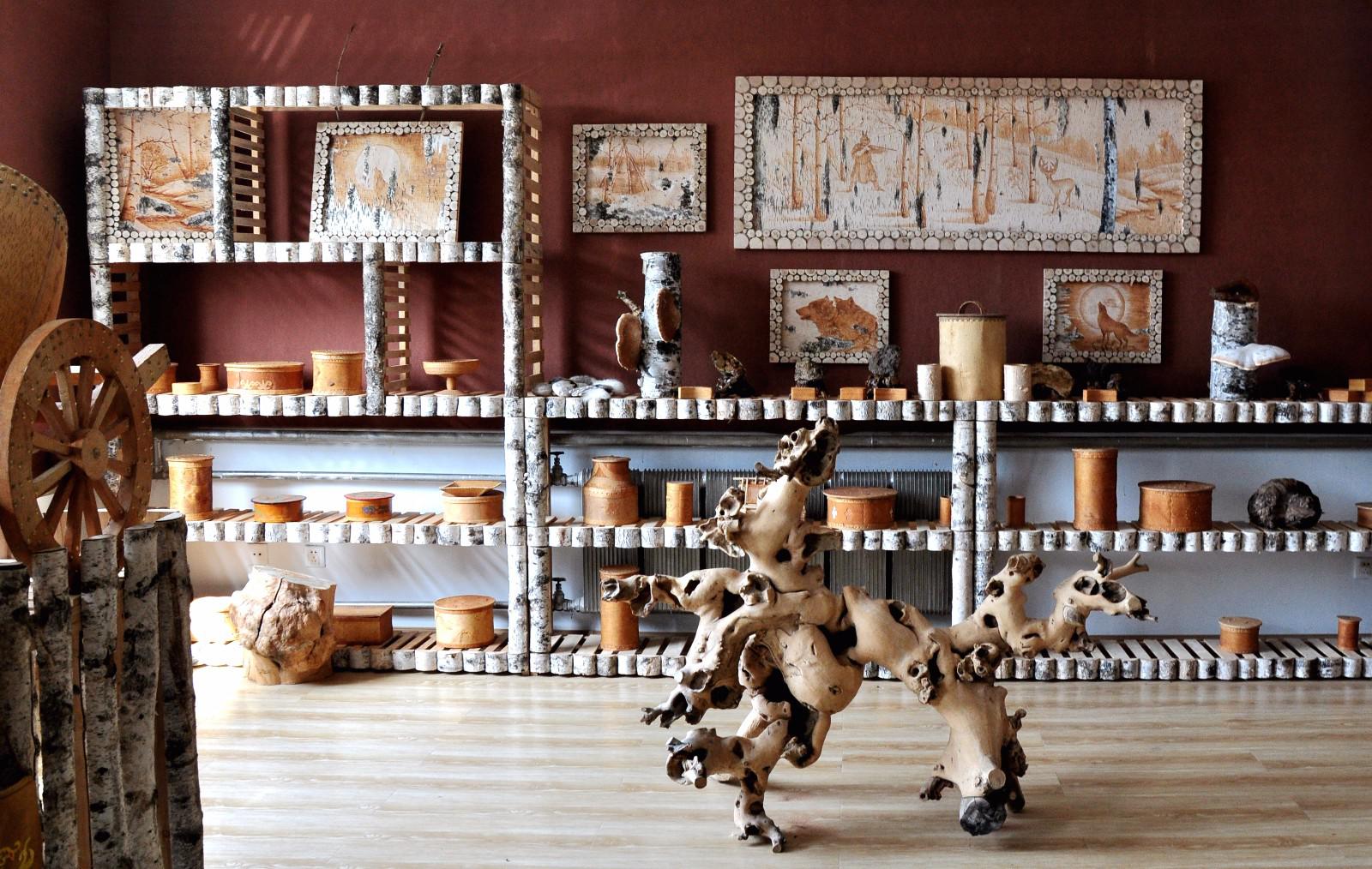 有一家特殊的爱心工厂——鄂伦春自治旗鑫诺民族手工艺品有限公司