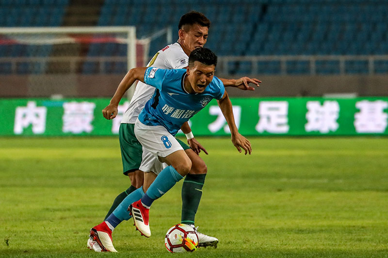 前场要打开局面,还需要李根等国内球员的支持.