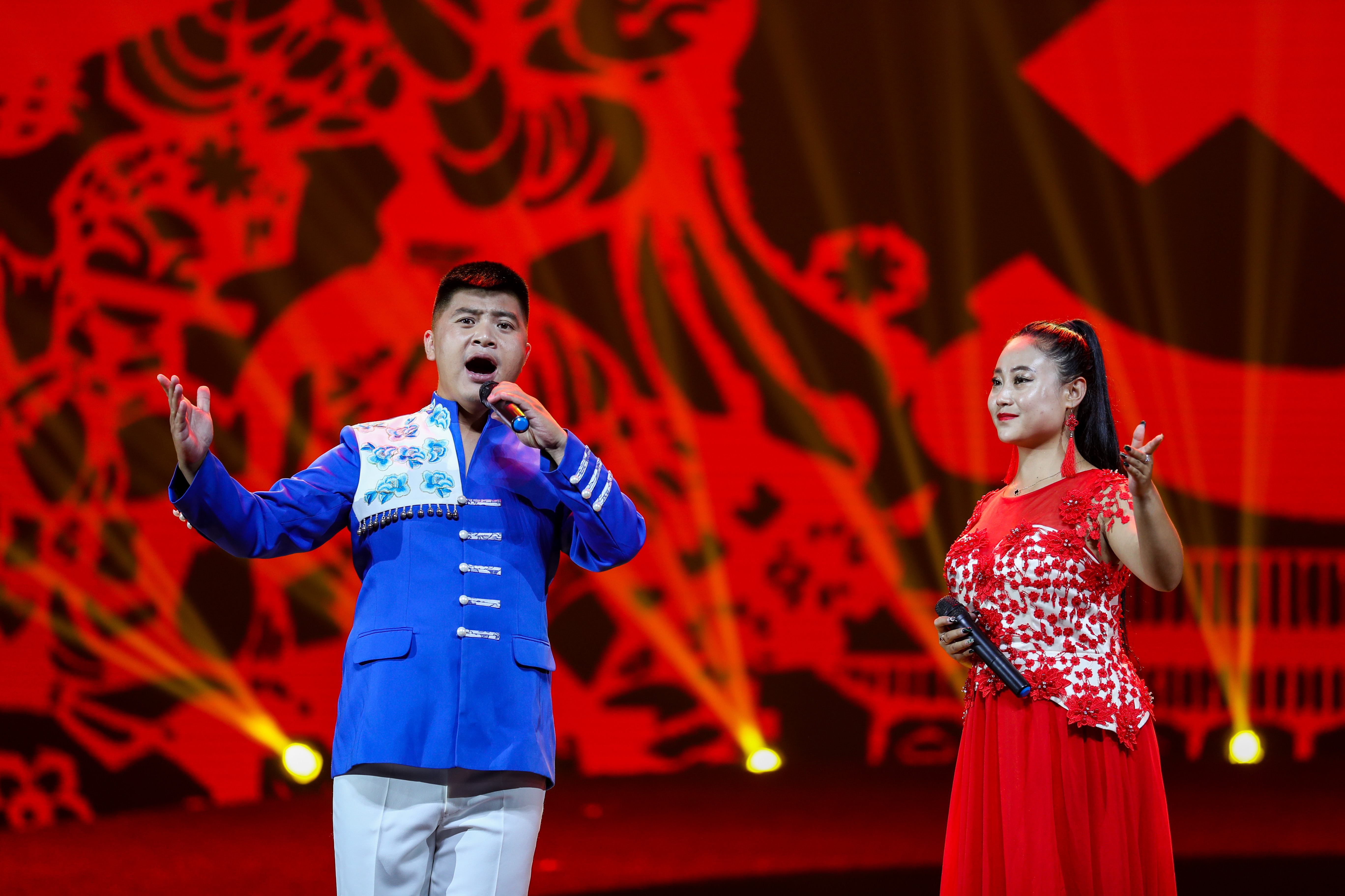 二人台《十九大精神暖人心》