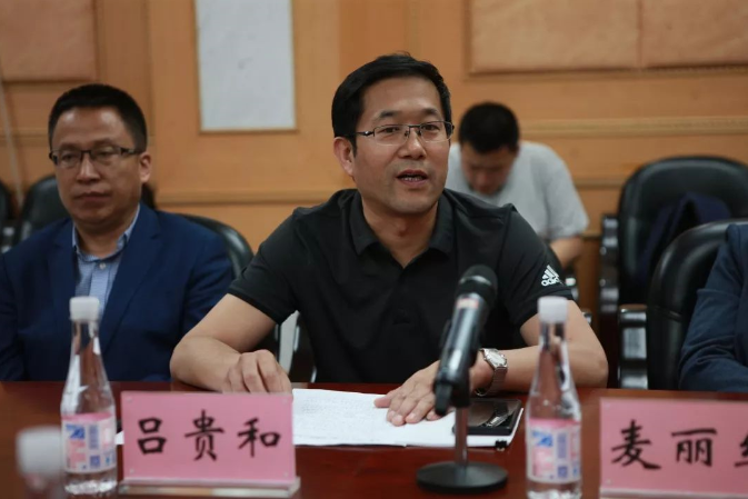 呼伦贝尔市政府副市长吕贵和