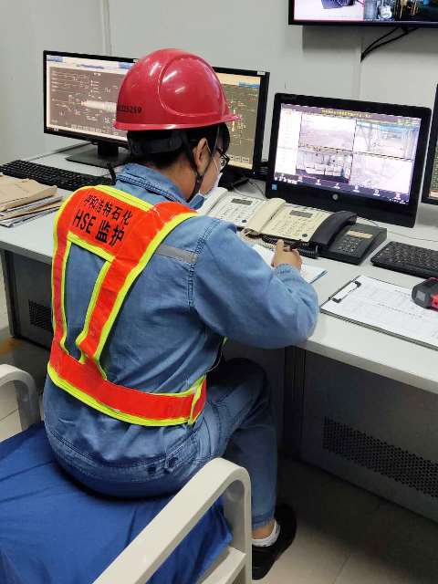 【提质增效】用认真负责打造作业现场"金牌监护人"-专题-内蒙古新闻网