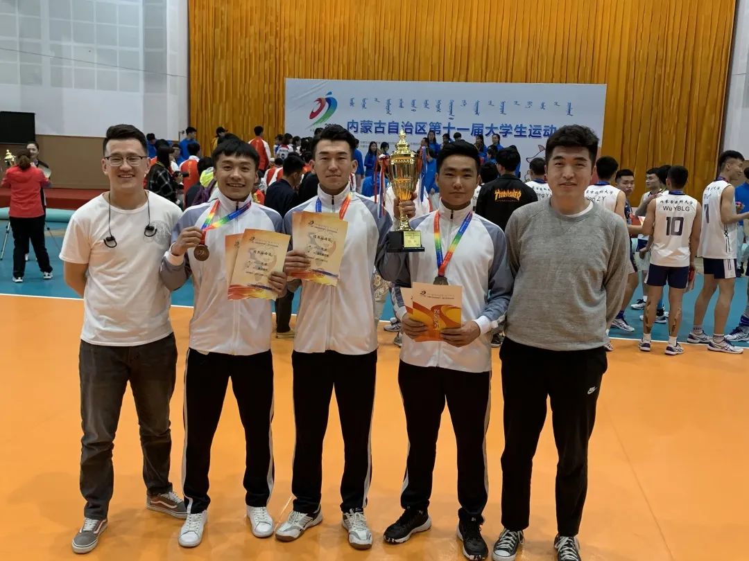 "斜杠青年"青合乐