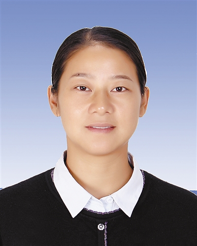 余静,女,汉族,1983年12月生,中共党员,安徽省六安市金寨县大湾村党