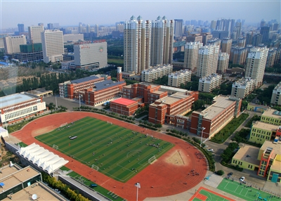 临河区金川学校教育水平显著提升,引领着莘莘学子在学海书山中跋涉