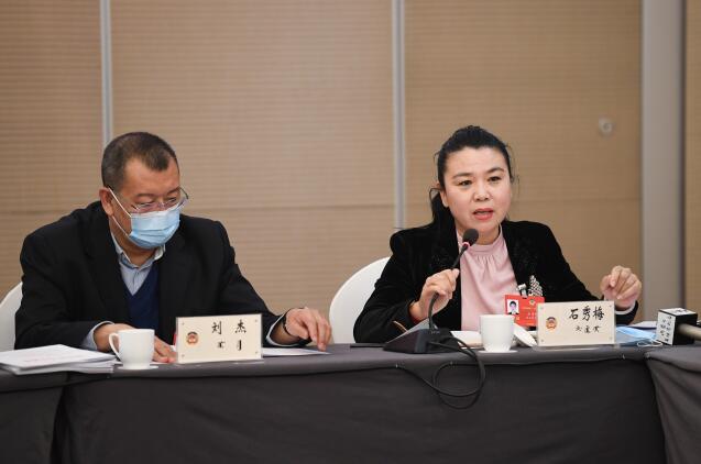 671月22日,自治区政协委员石秀梅建议,加强基层公共卫生体系建设