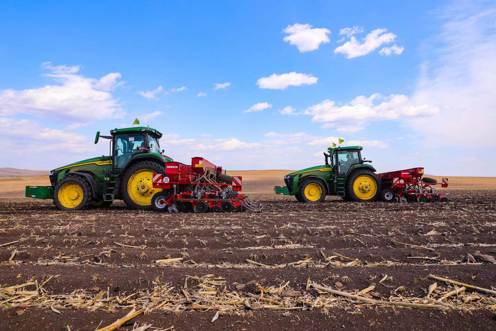 格尼河农牧场公司保护性耕作为黑土地加油