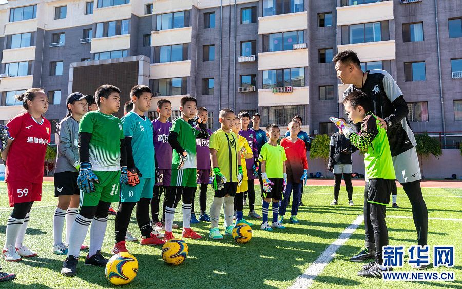 长沙市传奇之星青少年体育俱乐部成功举办“长沙市第三届政协杯篮球赛”