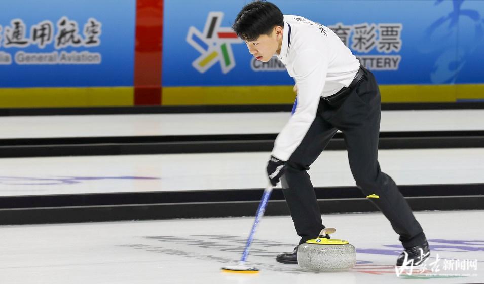 十四冬瞄准冰壶出击