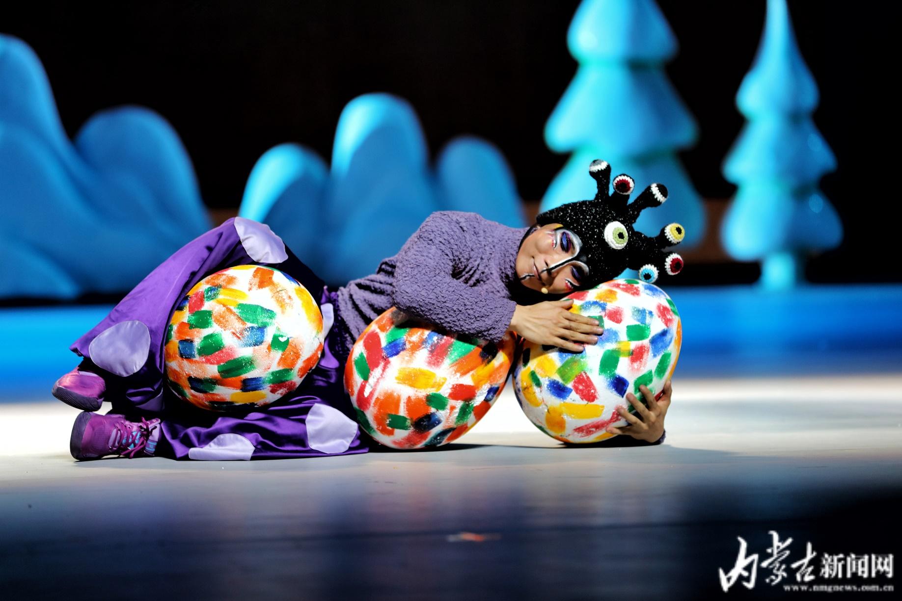 沉浸式儿童剧冰箱里的咕噜噜青城上演