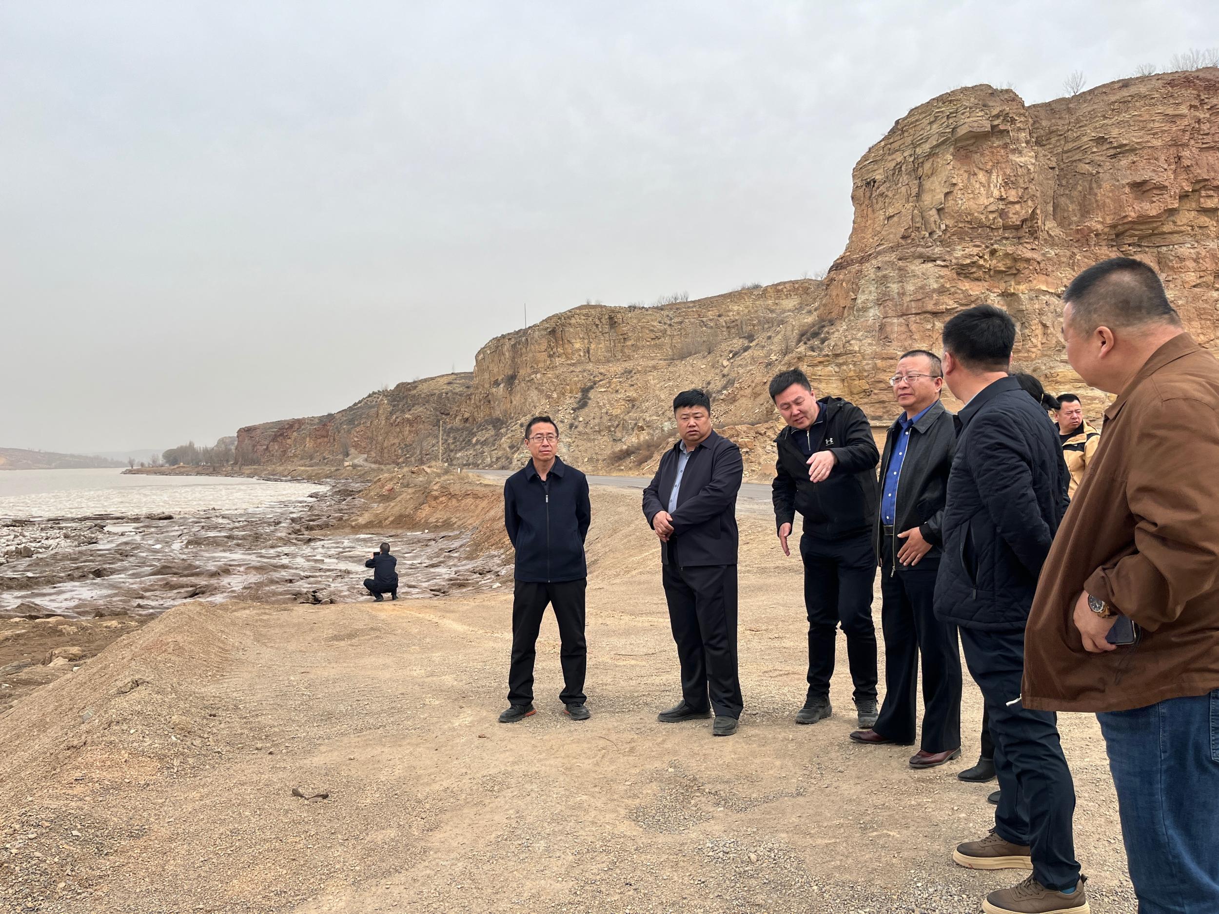 开河在即黄河呼和浩特段24小时不间断巡查