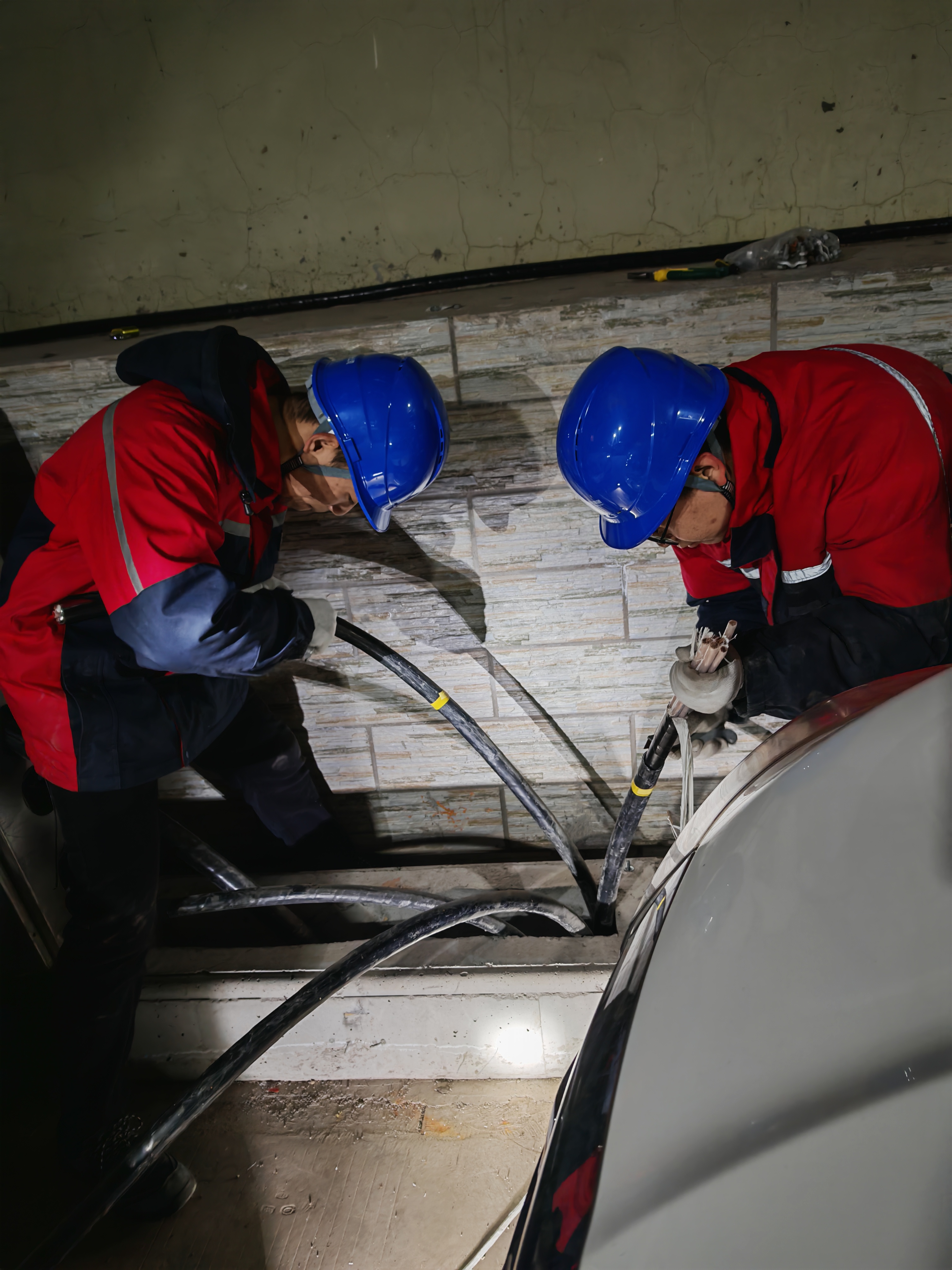 内蒙古电力集团乌海海勃湾供电公司: