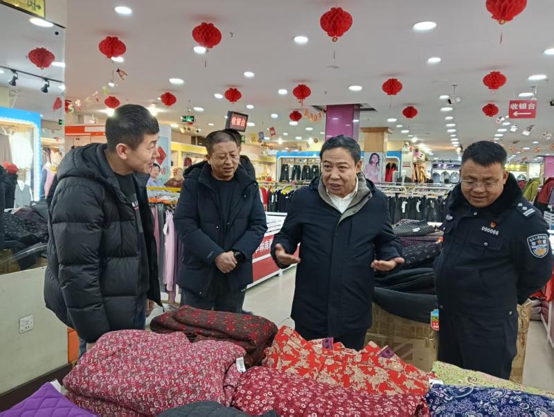 您当前的位置:>内蒙古新闻网>经济>会议活动>刘进涛