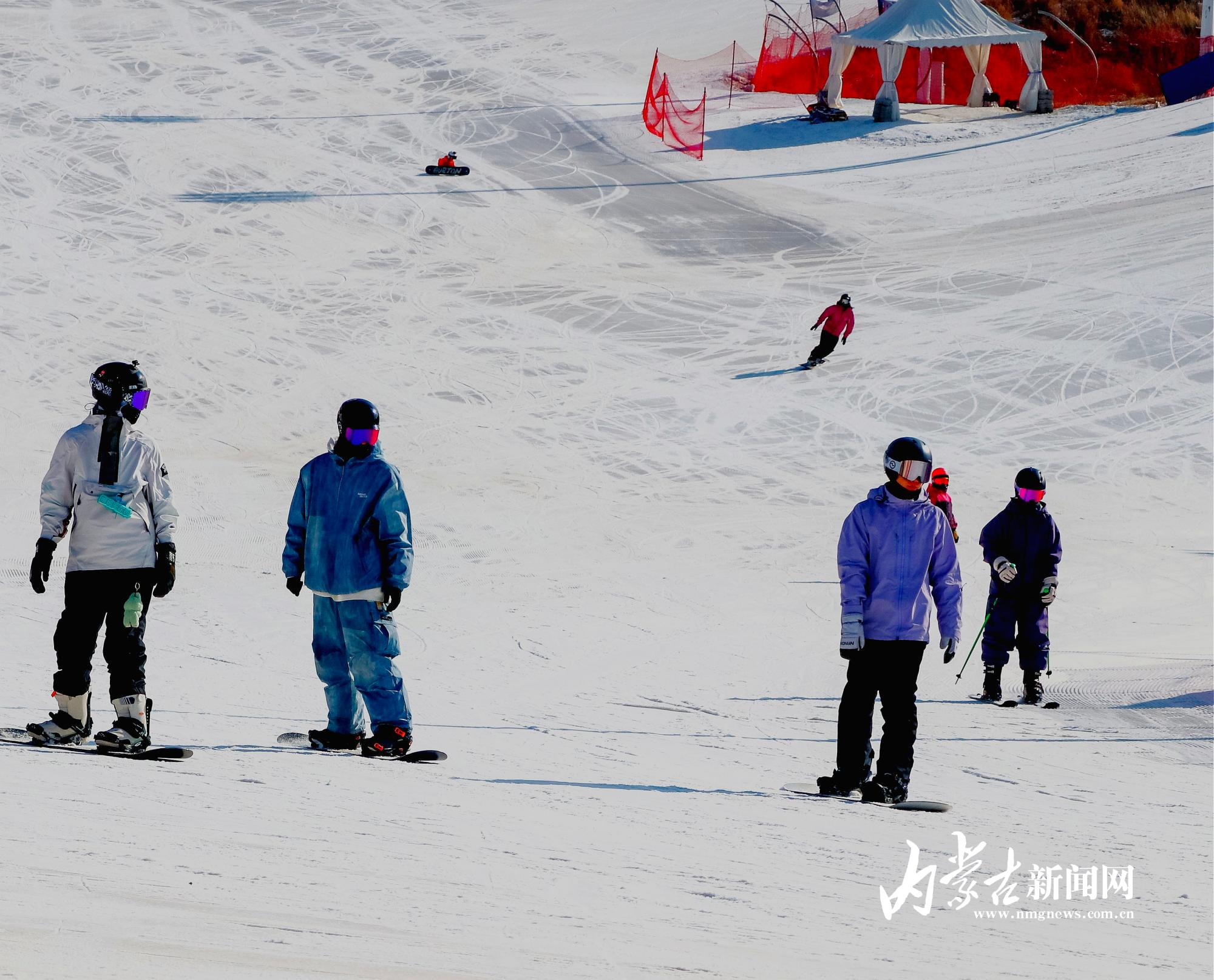 马鬃山滑雪场本雪季迎客超16万人次-新闻中心-内蒙古新闻网